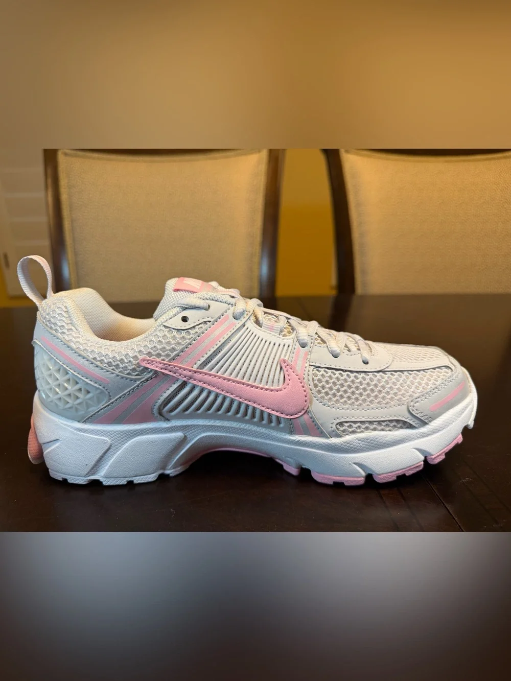 New Nike Vomero 5 Pink Sneakers Shoes Size US 6.5Y